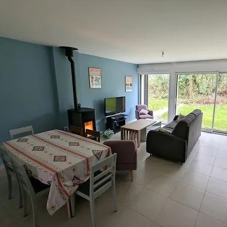 בית נופש Chez Julia Et Charly *